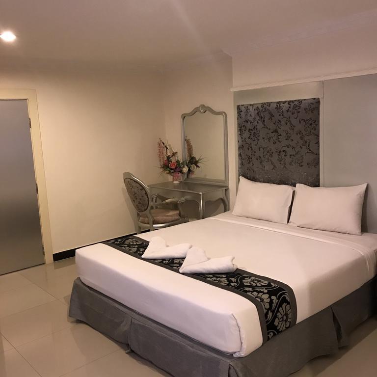 Pattaya International Lodge Bagian luar foto