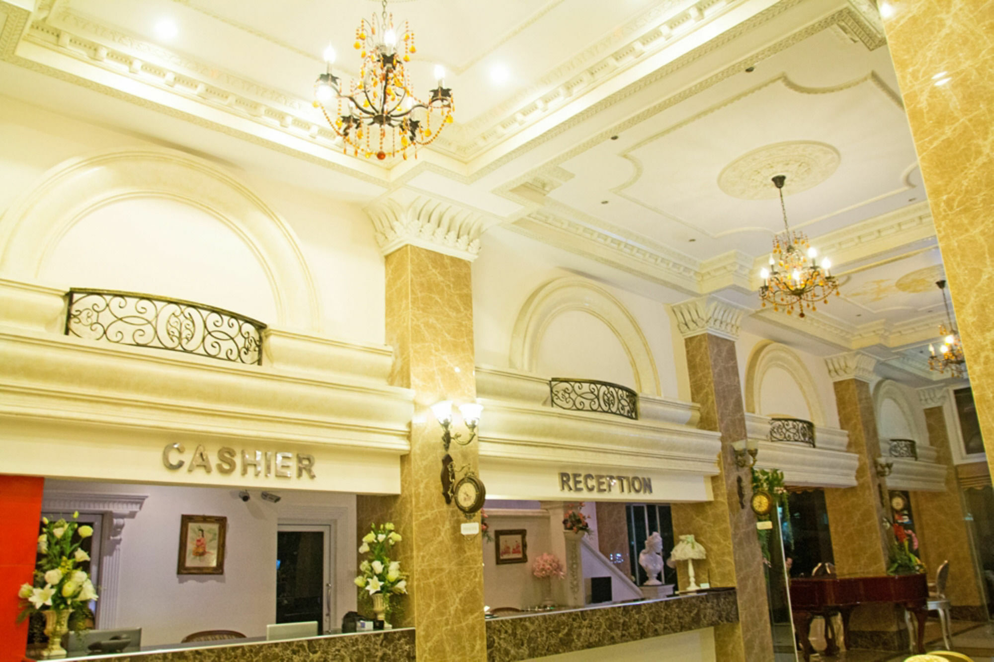 Pattaya International Lodge Bagian luar foto